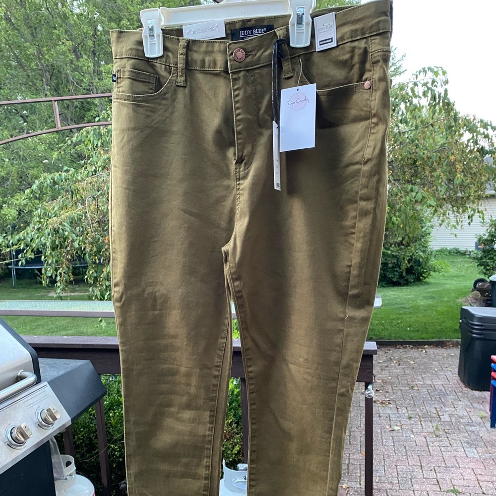 Olive green Judy Blue skinny pants